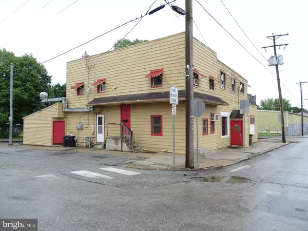 376 WALNUT ST, York, PA 17403