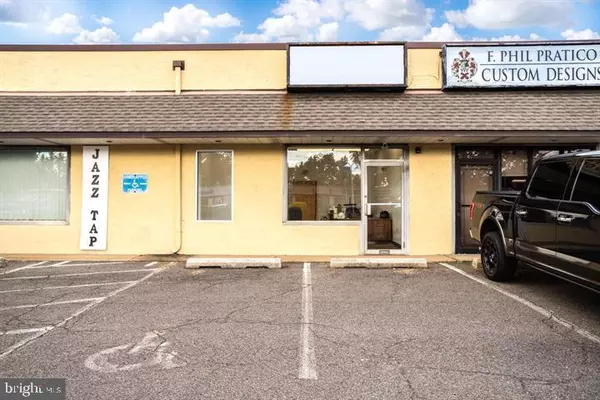 536 ROUTE 33, Hamilton, NJ 08619