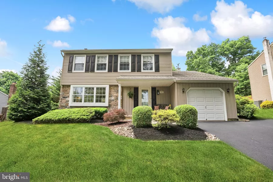 320 GRAYS LN, Lansdale, PA 19446