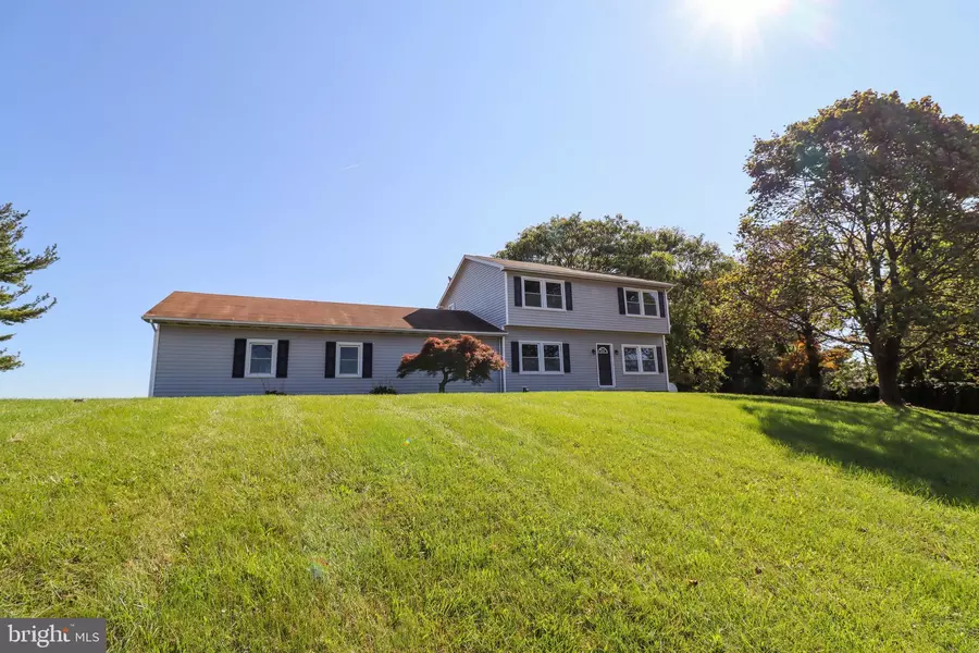 690 WINTERSTOWN RD, Red Lion, PA 17356