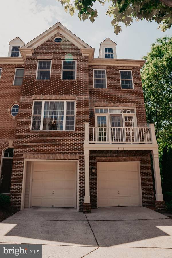 514 TRIADELPHIA WAY, Alexandria, VA 22312