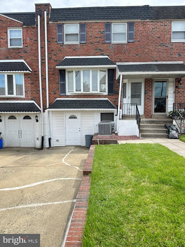 12737 MEDFORD RD, Philadelphia, PA 19154