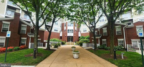 1645 INTERNATIONAL DR #423, Mclean, VA 22102