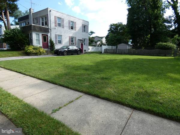 Folcroft, PA 19032,514 WILLOWS AVE