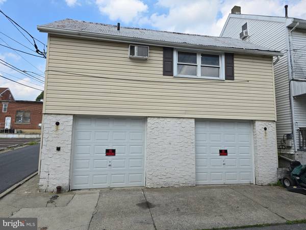 Catasauqua, PA 18032,151 MULBERRY ST