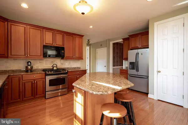 111 STEINBRIGHT DR, Collegeville, PA 19426