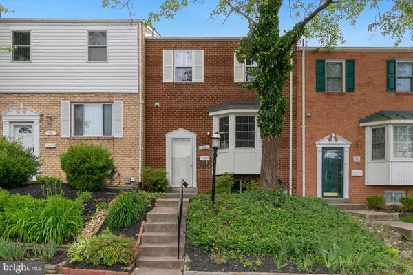 33 ORCHARD DR,  Gaithersburg,  MD 20878