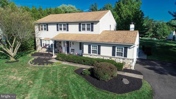 1925 DEERFIELD DR, Lansdale, PA 19446