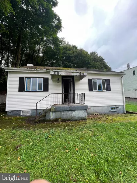 607 N 8TH ST, Pottsville, PA 17901