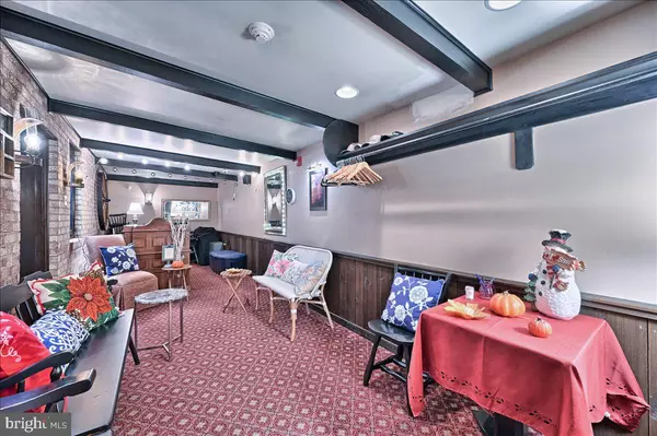 Hershey, PA 17033,107 S HANOVER ST