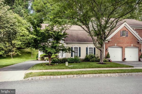 208 EXCALIBUR DR,  Newtown Square,  PA 19073