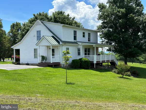 Boyce, VA 22620,266 QUARTER HORSE LANE