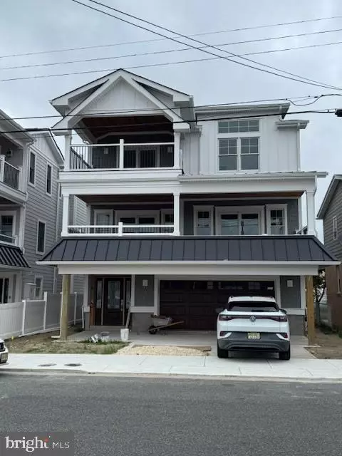 211 E EAST MONTEREY AVE, Wildwood Crest, NJ 08260