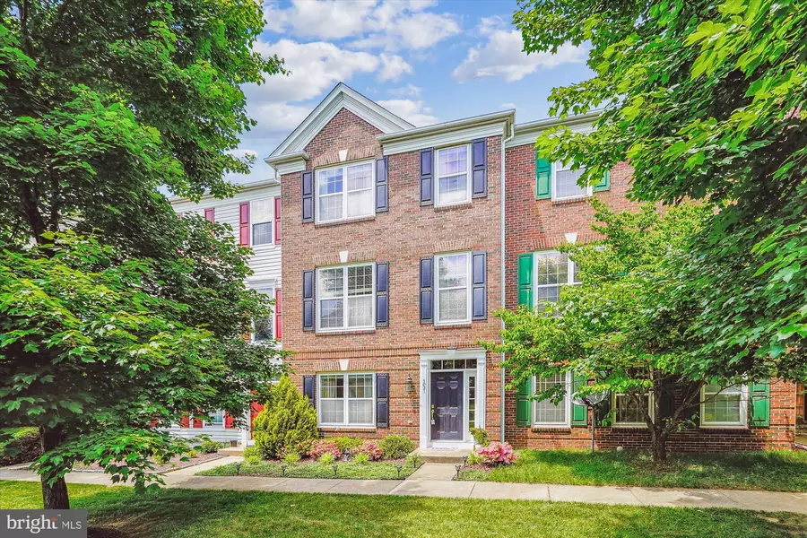 5021 VILLAGE FOUNTAIN PL, Centreville, VA 20120