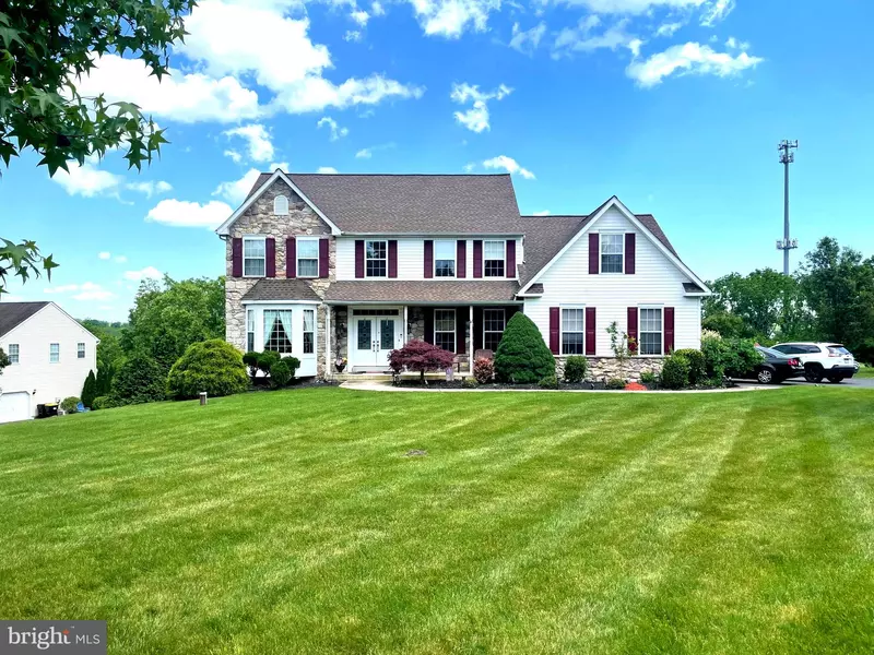 217 CLOVER LN, Perkiomenville, PA 18074