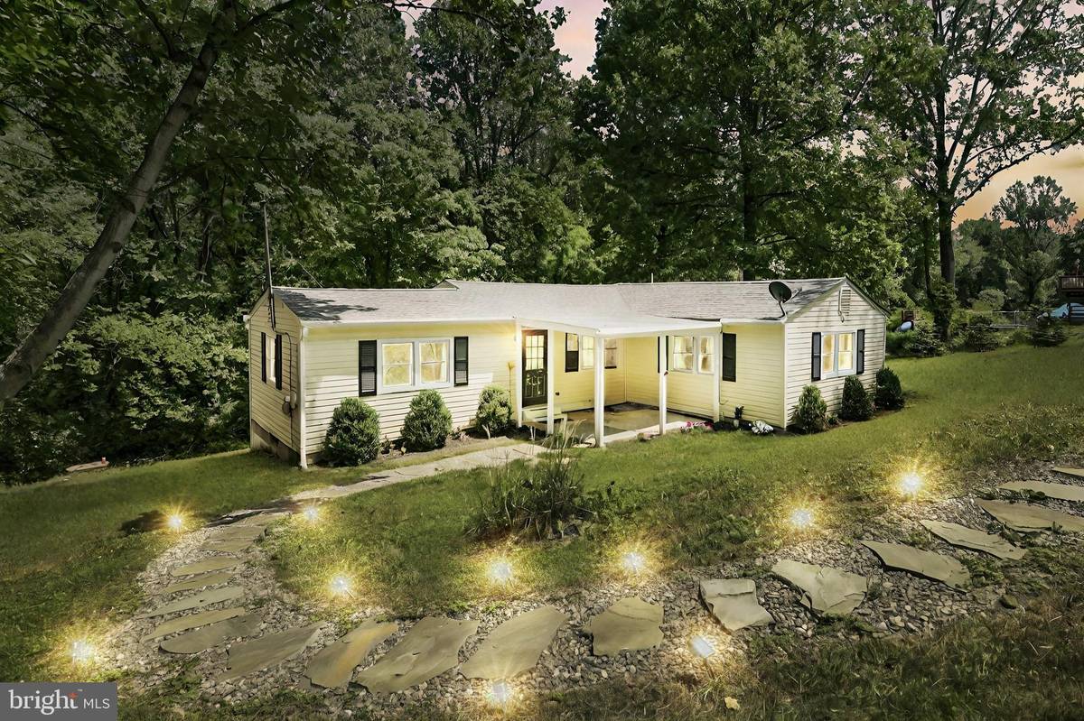 Delta, PA 17314,407 MEADOW TRL