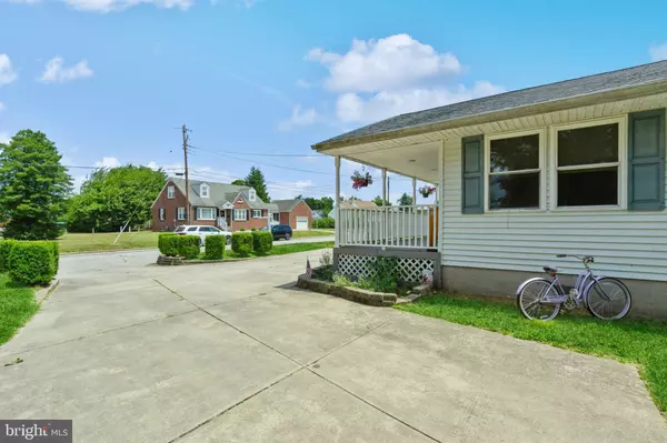 Penns Grove, NJ 08069,410 ERIE AVE