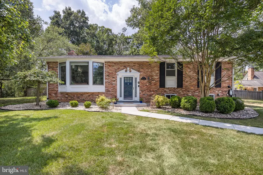 8704 SUDBURY PL, Alexandria, VA 22309