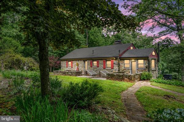 32638 MOUNT WEATHER RD, Bluemont, VA 20135