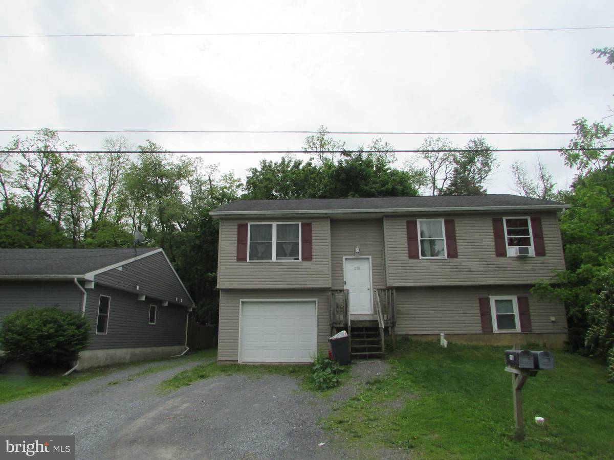 Pleasant Gap, PA 16823,216 & 218 BILGER AVE