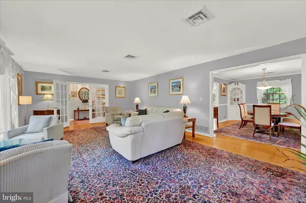 Lutherville Timonium, MD 21093,305 OVERLOOK DR