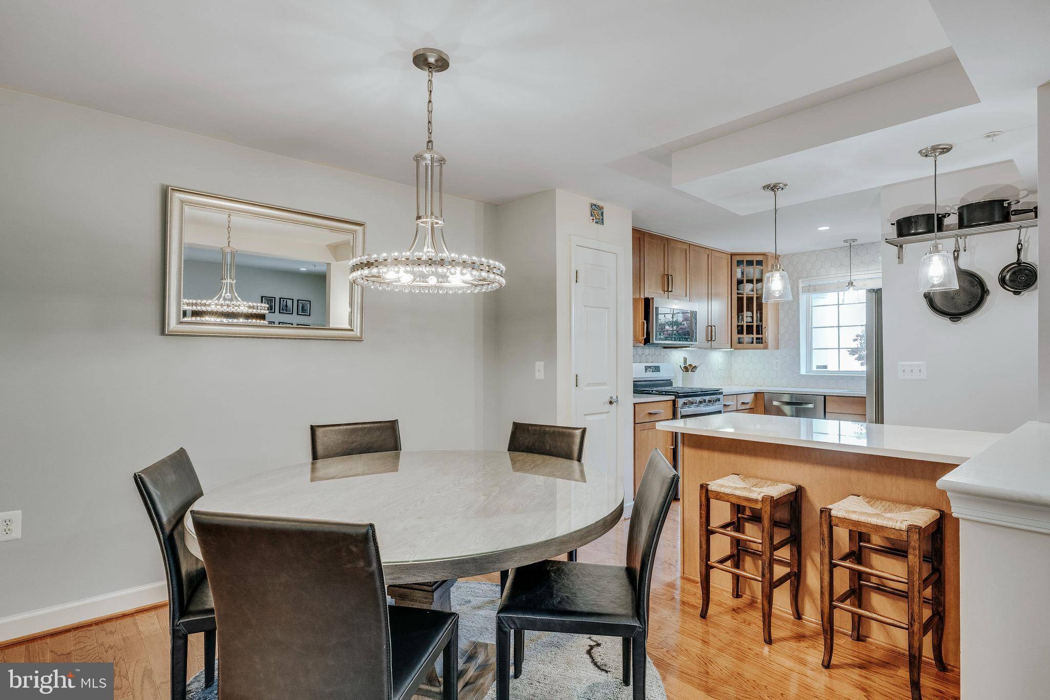 Arlington, VA 22204,4129 S FOUR MILE RUN DR S #301