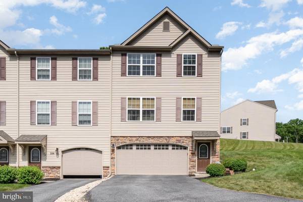 358 WEATHERSTONE DR #46, New Cumberland, PA 17070