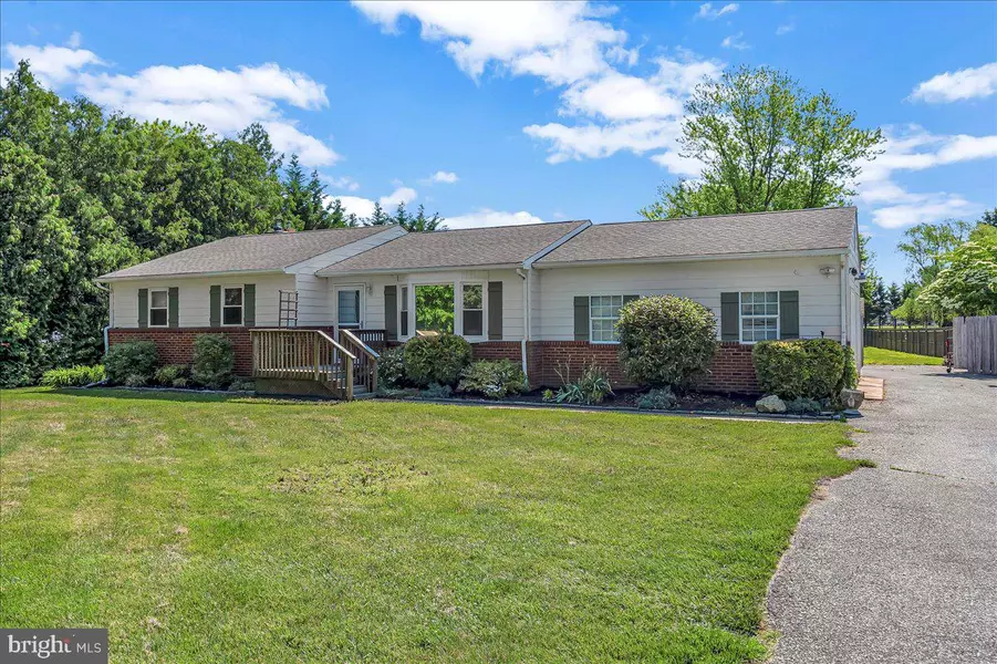 1214 CEDAR LANE RD, Middletown, DE 19709