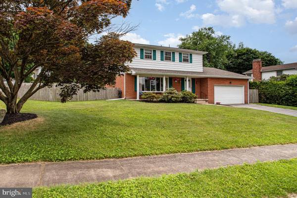 2990 BEACON RD, York, PA 17402