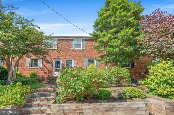 3 ANCELL ST, Alexandria, VA 22305