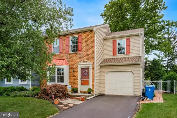 27 STEEPLECHASE CIR, Horsham, PA 19044