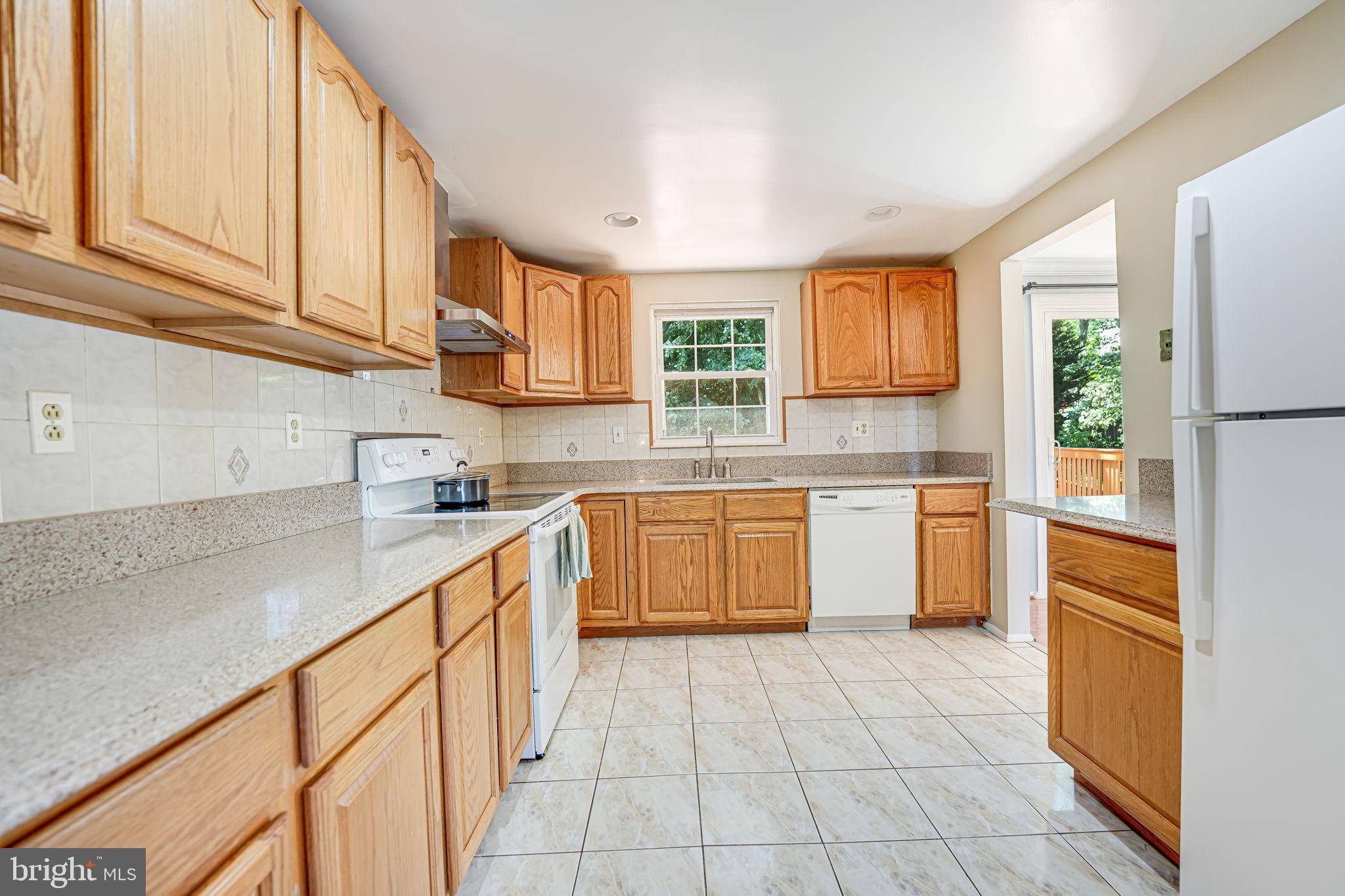 Fairfax, VA 22032,9409 WROUGHT IRON CT