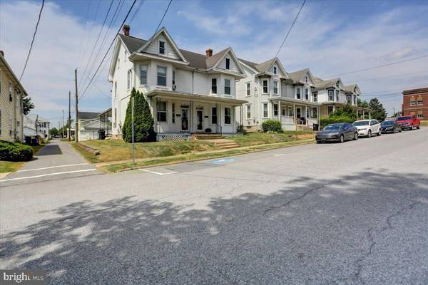 Shippensburg, PA 17257,40 MONTGOMERY AVENUE