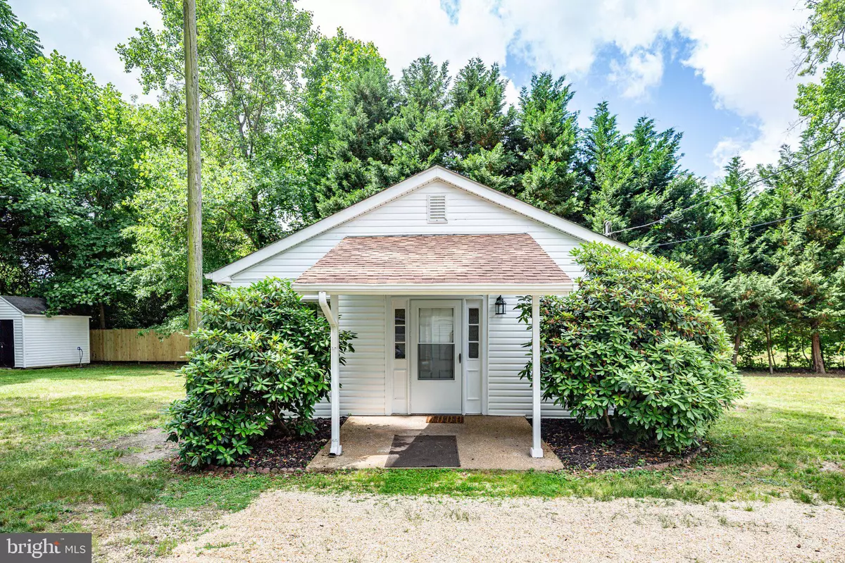 Colonial Beach, VA 22443,378 LATANE DR