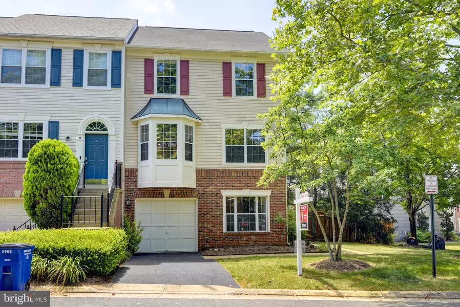 20202 BROOKVIEW SQ, Ashburn, VA 20147