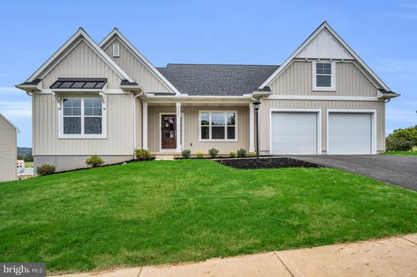 2004 N FALL HARVEST DR, Mechanicsburg, PA 17055