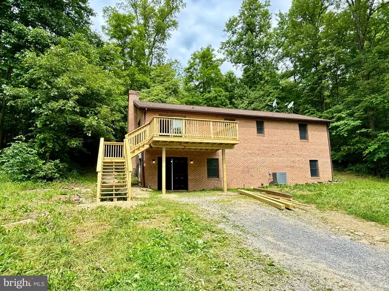 201 FAITH LN, Berkeley Springs, WV 25411