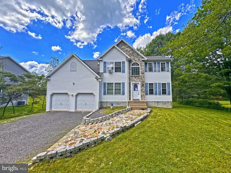 183 ASH DR, Long Pond, PA 18334