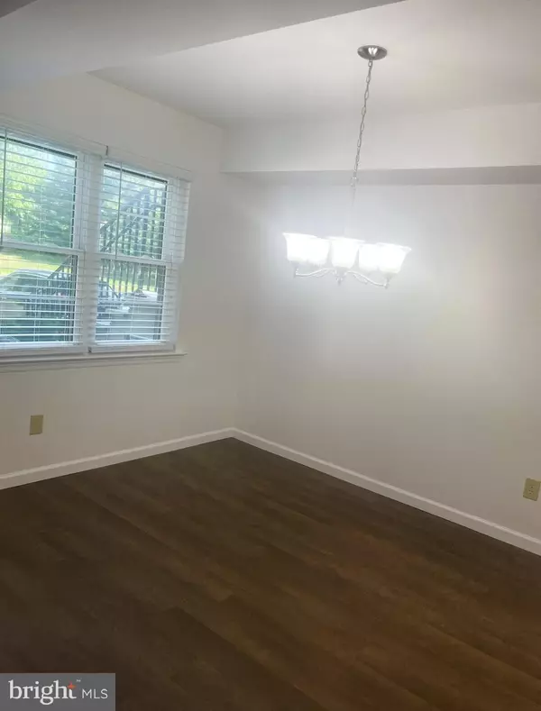 Cranbury, NJ 08512,1911 OLD STONE MILL DR