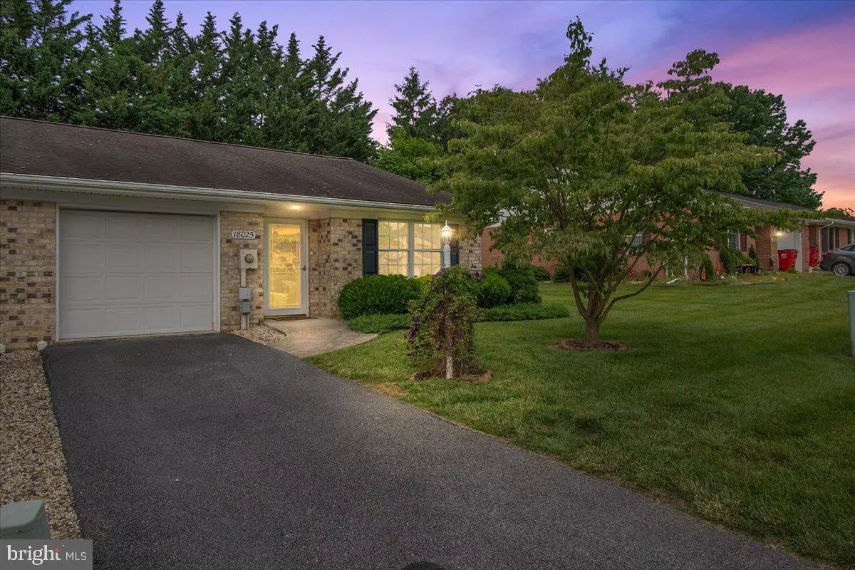 Hagerstown, MD 21740,18025 PIN OAK RD