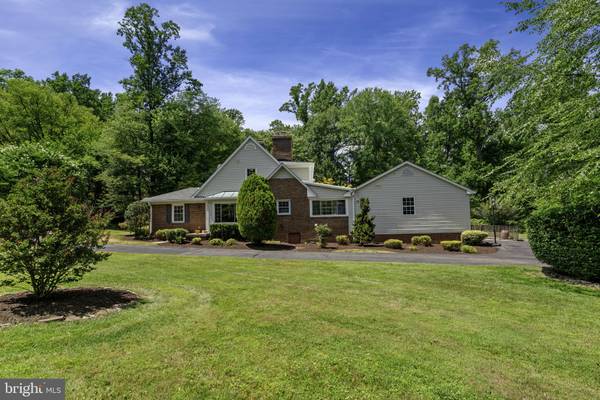 Annandale, VA 22003,5051 RAPIDAN PL