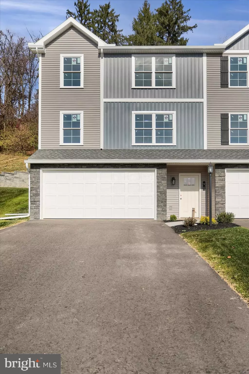 Selinsgrove, PA 17870,90 LIMERICK LN