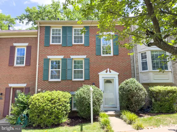 Springfield, VA 22151,7004 BRADDOCK MEWS PL