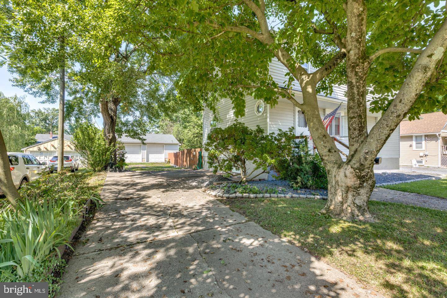Maple Shade, NJ 08052,244 SPRUCE AVE