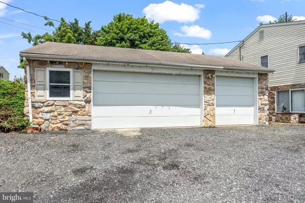 Fredericksburg, PA 17026,913 PINE GROVE RD