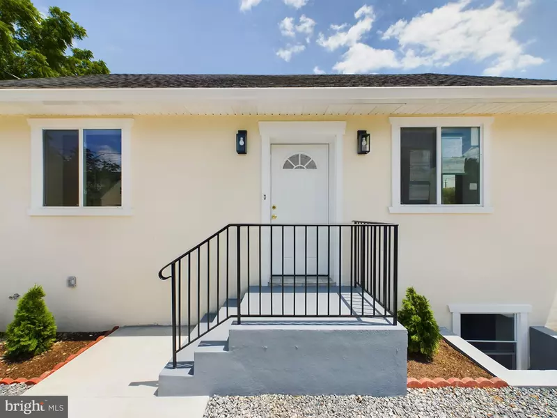 8601-A 49TH AVE, College Park, MD 20740