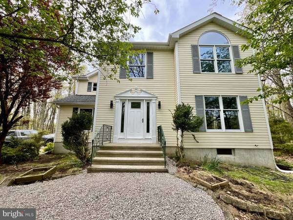 317 ELDORADO DR, Effort, PA 18330