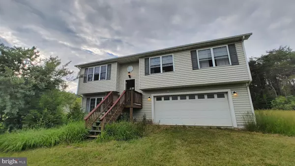 73 SNAKE EYES LN, Berkeley Springs, WV 25411