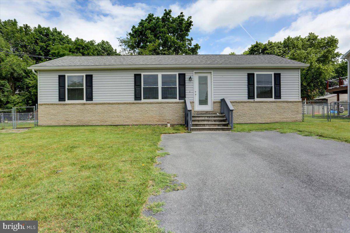 17 CREEKSTONE DR, Mont Alto, PA 17237