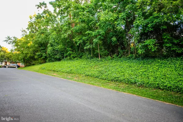 Annandale, VA 22003,4000 DOWNING ST